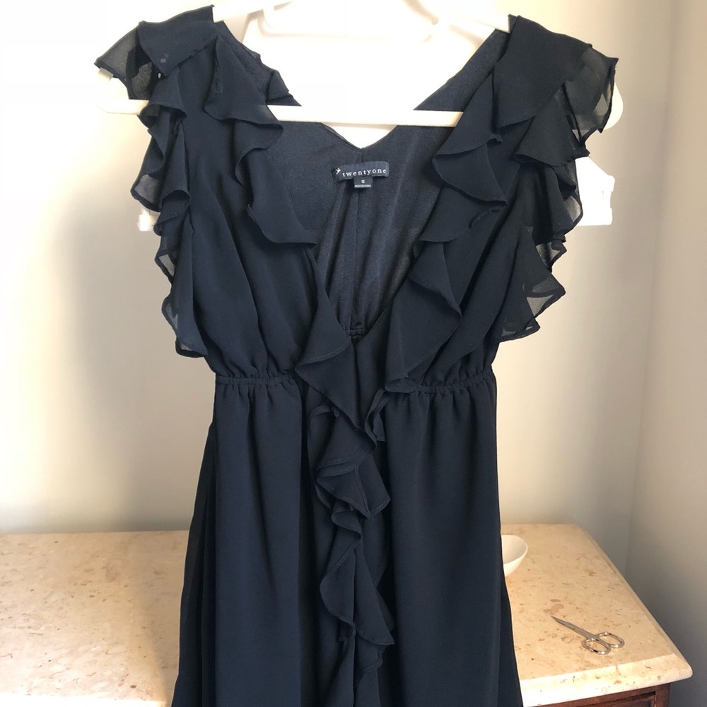 Forever 21 black dress size Small